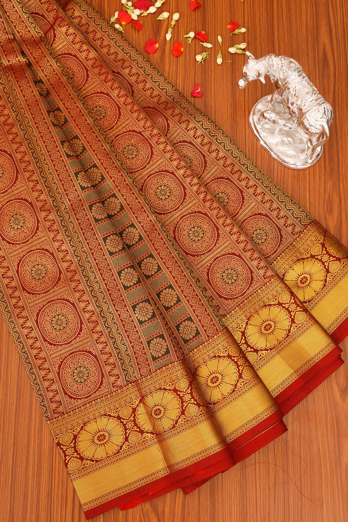 Bridal Red Gold Kanchipuram Silk Saree